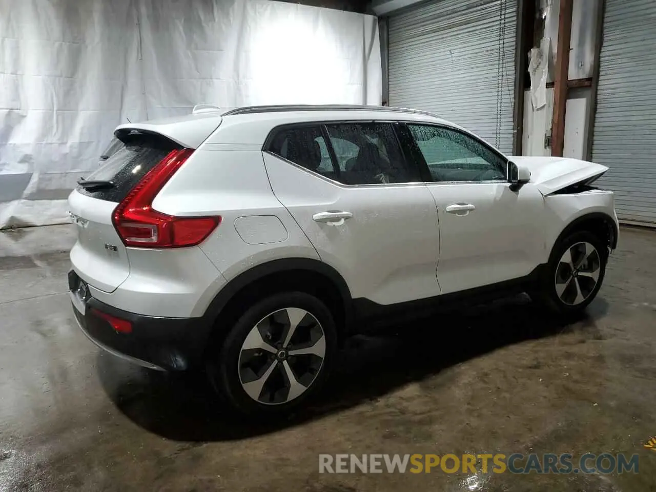 3 Photograph of a damaged car YV4L12UEXR2291178 VOLVO XC40 PLUS 2024