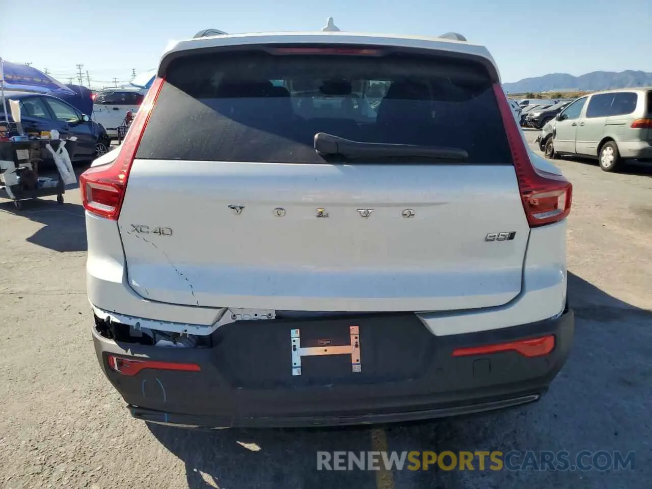 6 Photograph of a damaged car YV4L12UL6R2305219 VOLVO XC40 PLUS 2024