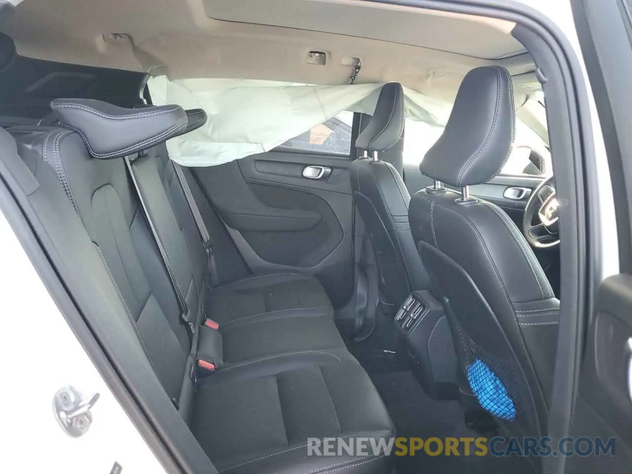 10 Фотография поврежденного автомобиля YV4L12ULXR2254114 VOLVO XC40 PLUS 2024