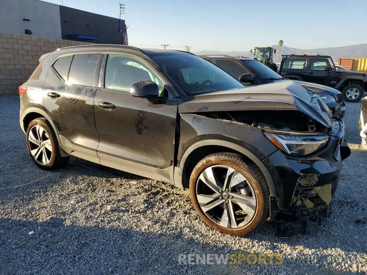 4 Photograph of a damaged car YV4L12ULXR2372535 VOLVO XC40 PLUS 2024