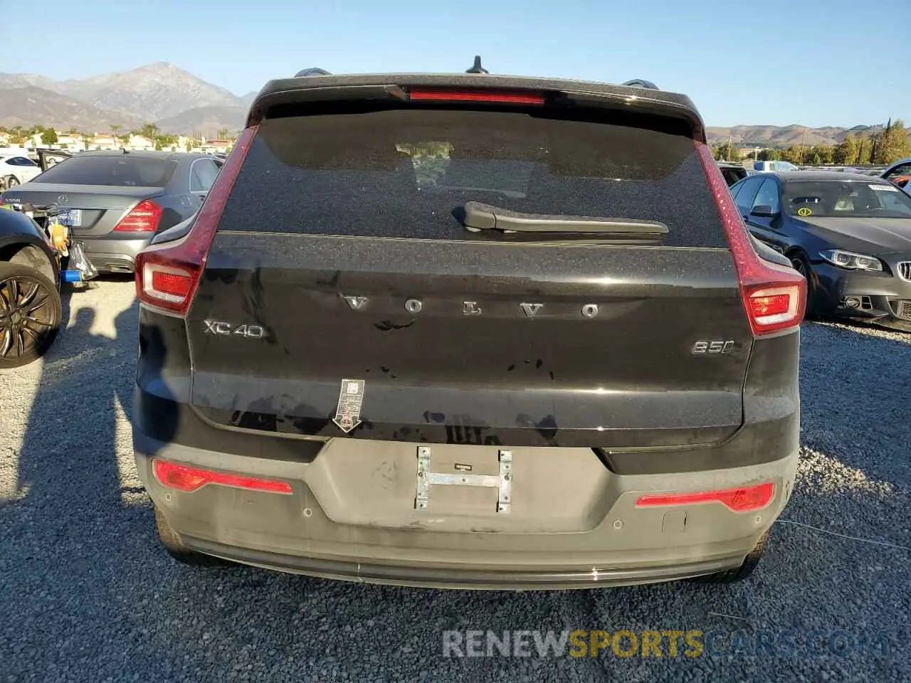 6 Photograph of a damaged car YV4L12ULXR2372535 VOLVO XC40 PLUS 2024