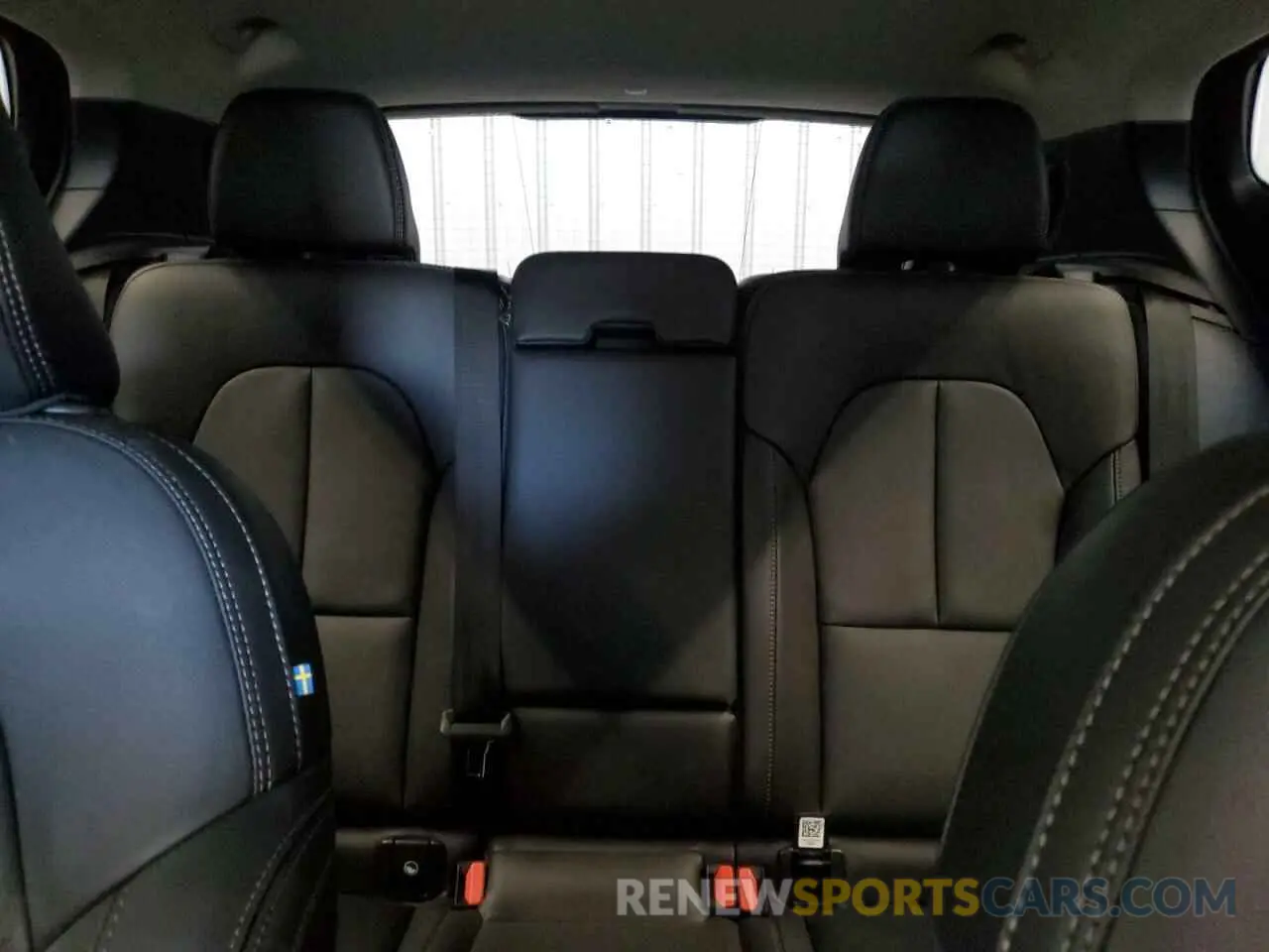 10 Photograph of a damaged car YV4L12UC2S2511031 VOLVO XC40 PLUS 2025