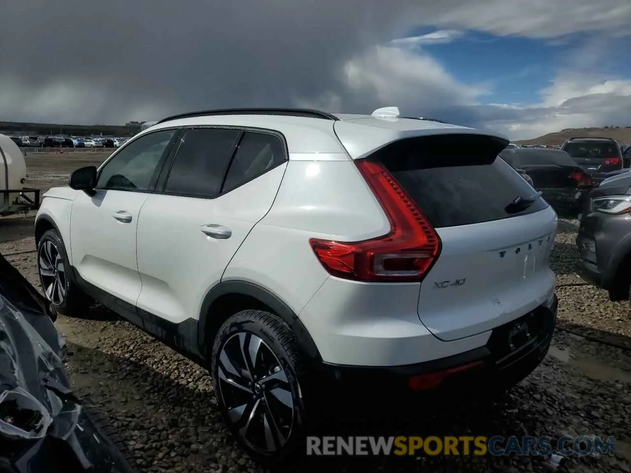 2 Фотография поврежденного автомобиля YV4L12UC5S2498954 VOLVO XC40 PLUS 2025