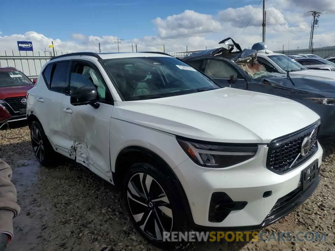 4 Фотография поврежденного автомобиля YV4L12UC5S2498954 VOLVO XC40 PLUS 2025
