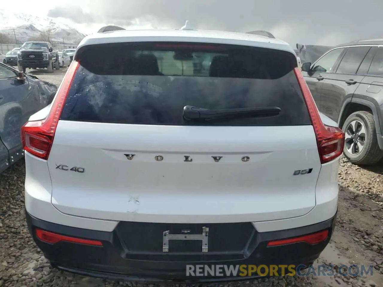 6 Фотография поврежденного автомобиля YV4L12UC5S2498954 VOLVO XC40 PLUS 2025