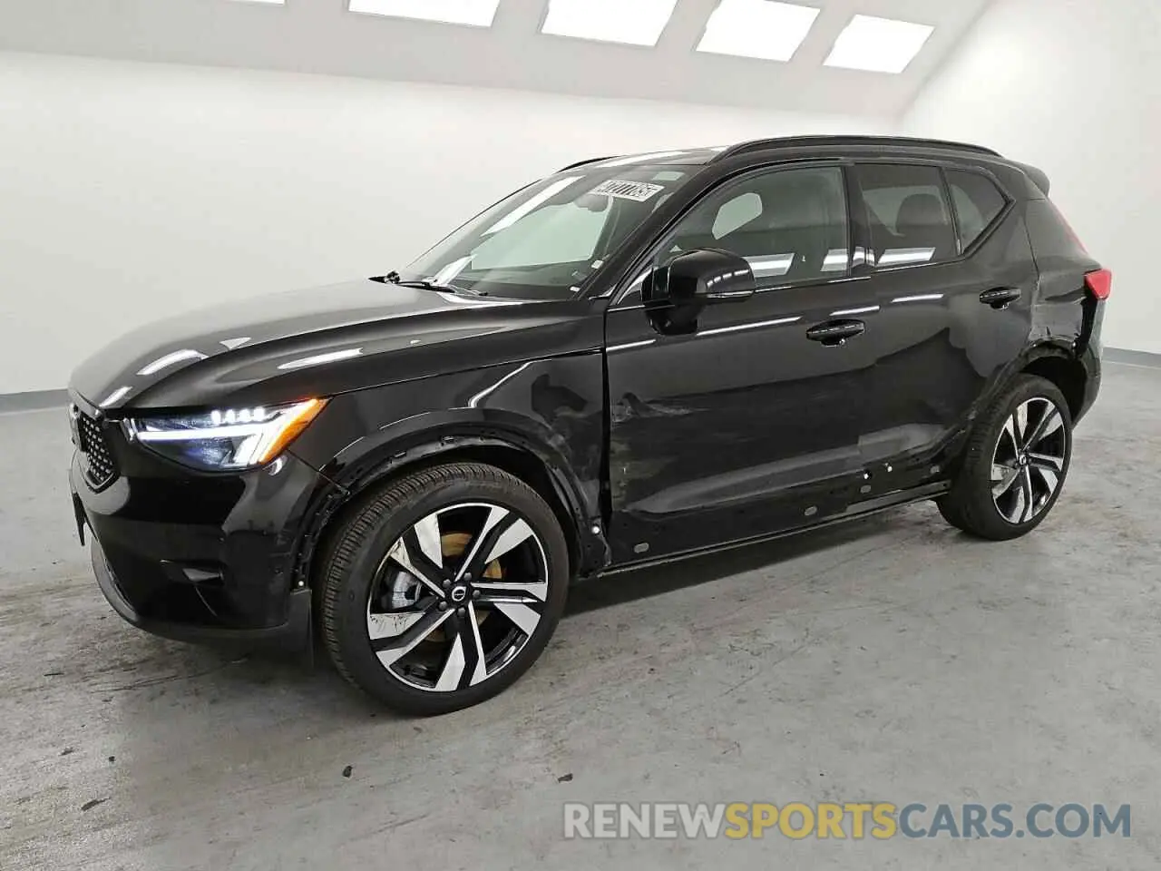 1 Photograph of a damaged car YV4L12UCXS2510001 VOLVO XC40 PLUS 2025