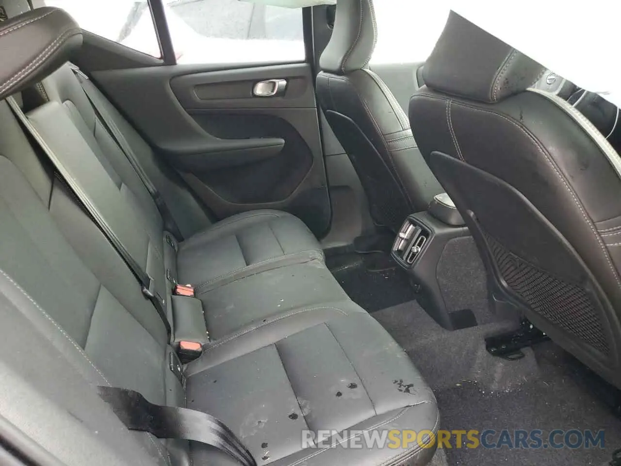 10 Фотография поврежденного автомобиля YV4L12UE8S2504005 VOLVO XC40 PLUS 2025