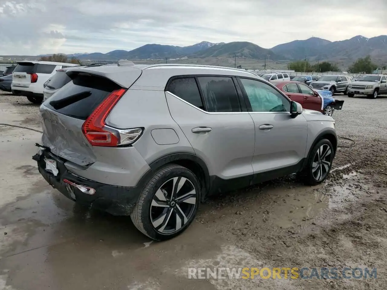 3 Фотография поврежденного автомобиля YV4L12UE8S2504005 VOLVO XC40 PLUS 2025