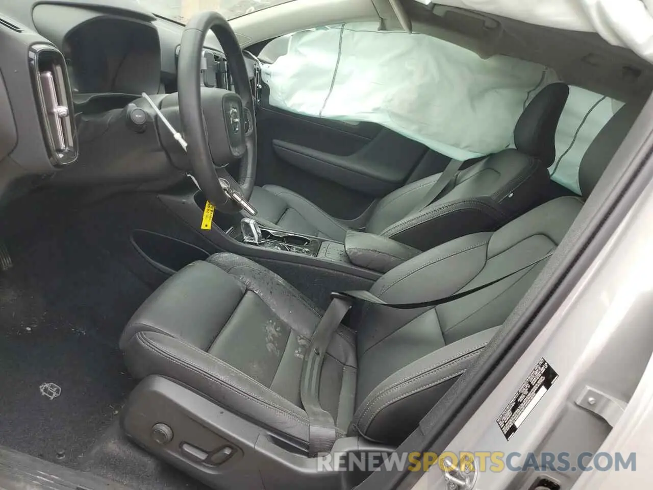 7 Фотография поврежденного автомобиля YV4L12UE8S2504005 VOLVO XC40 PLUS 2025
