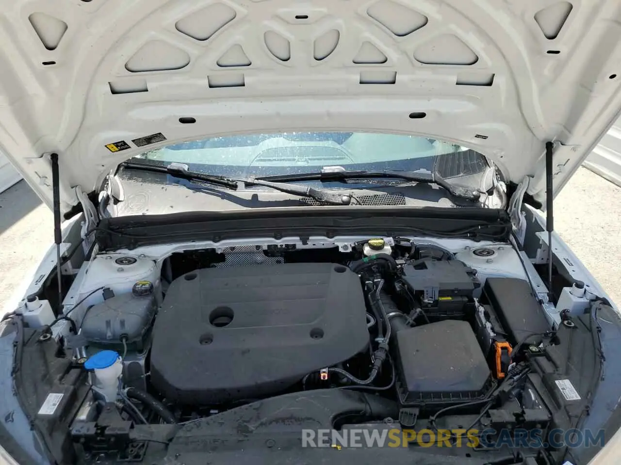 12 Photograph of a damaged car YV4L12UE8S2505753 VOLVO XC40 PLUS 2025