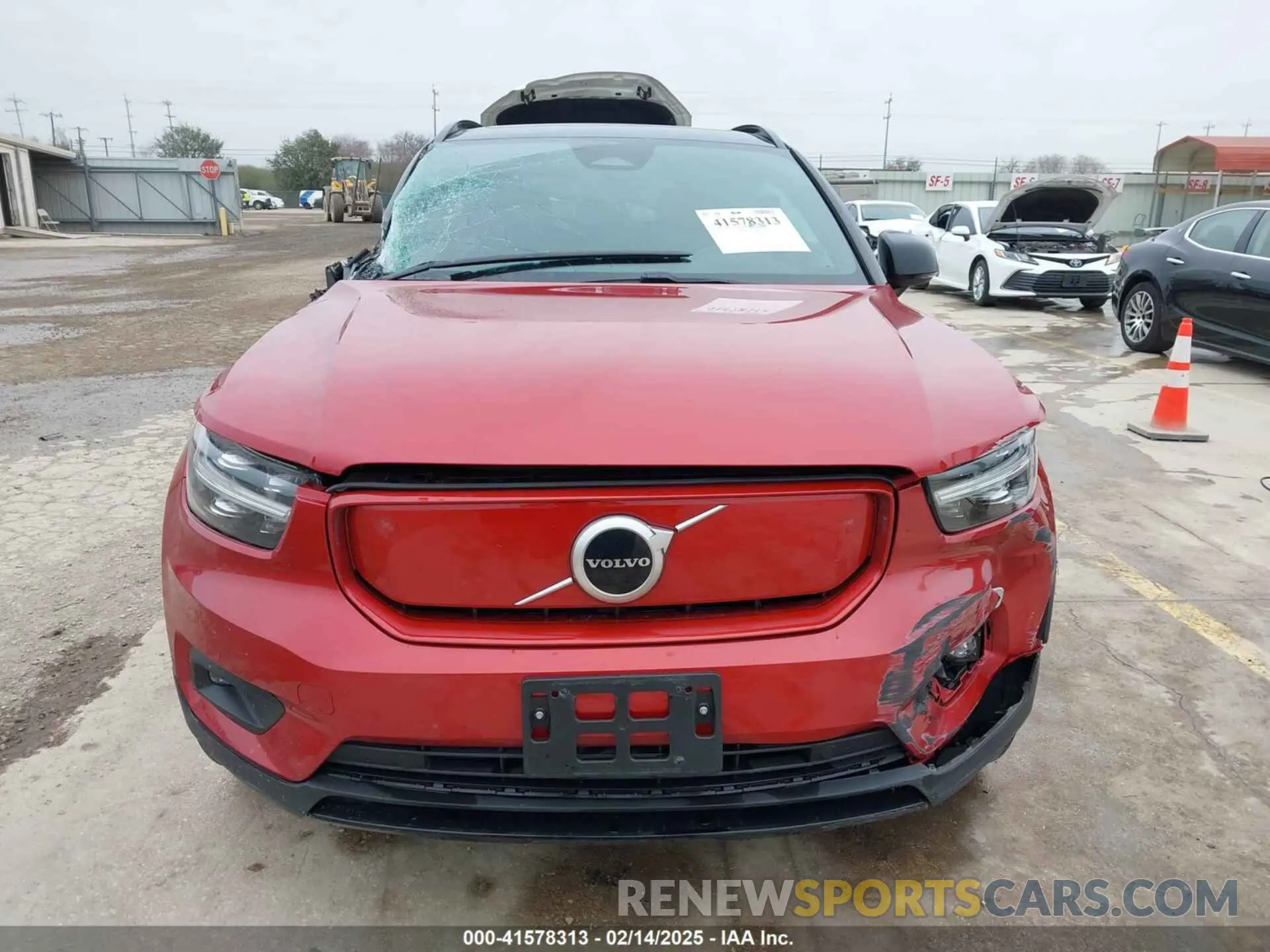 11 Photograph of a damaged car YV4ED3UR7M2564563 VOLVO XC40 RECHARGE PURE ELECTRIC 2021