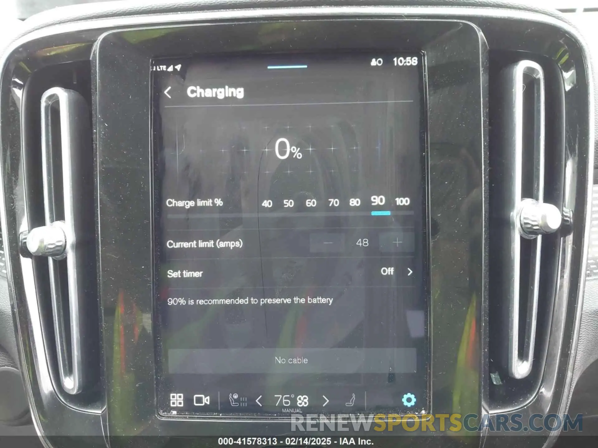 16 Photograph of a damaged car YV4ED3UR7M2564563 VOLVO XC40 RECHARGE PURE ELECTRIC 2021