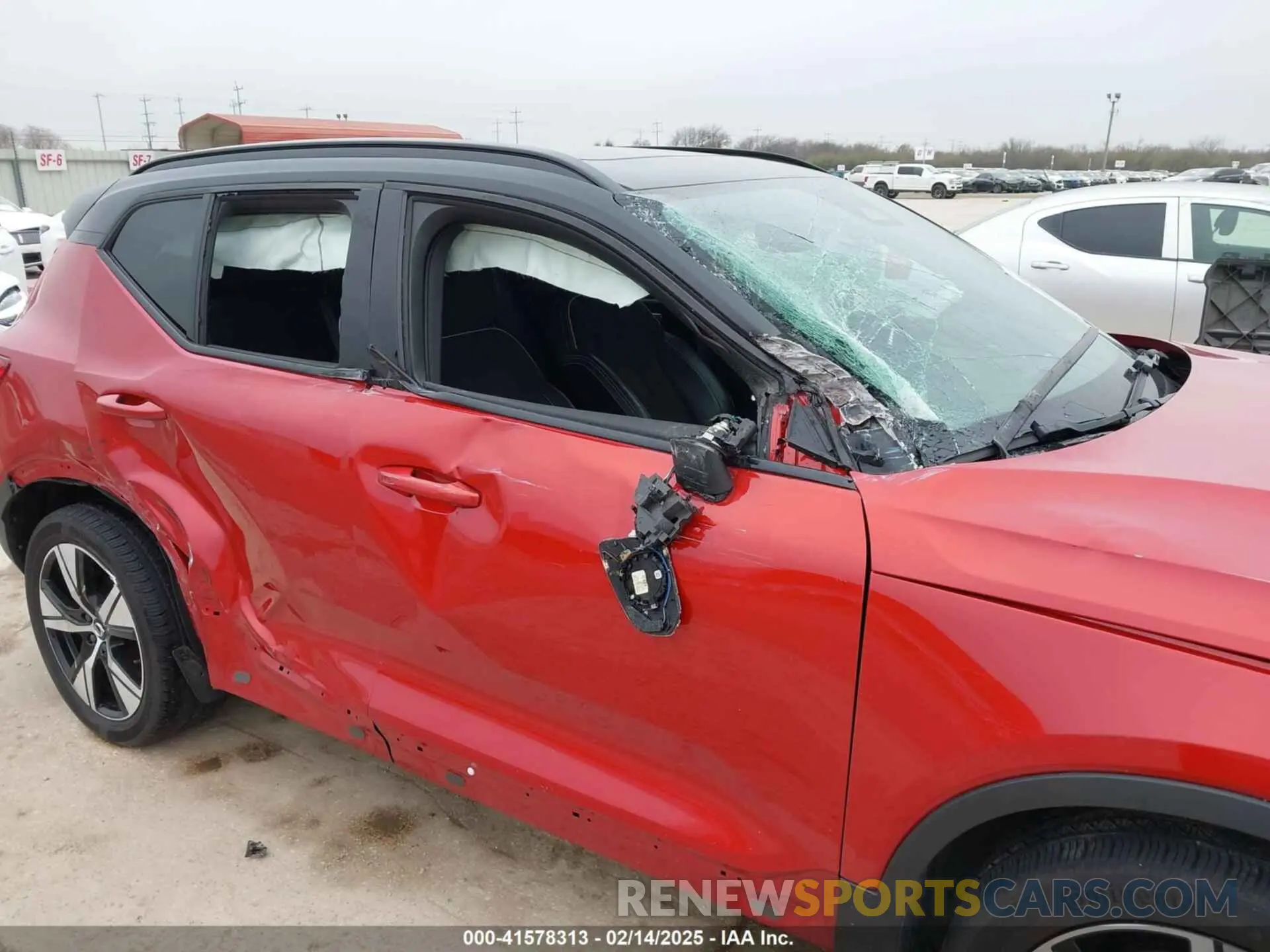 6 Photograph of a damaged car YV4ED3UR7M2564563 VOLVO XC40 RECHARGE PURE ELECTRIC 2021