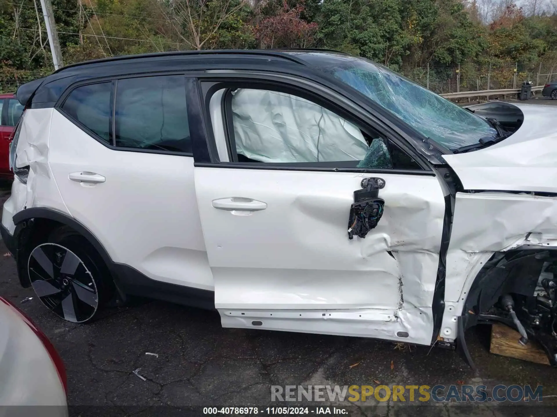 13 Photograph of a damaged car YV4ED3UM3P2003494 VOLVO XC40 RECHARGE PURE ELECTRIC 2023