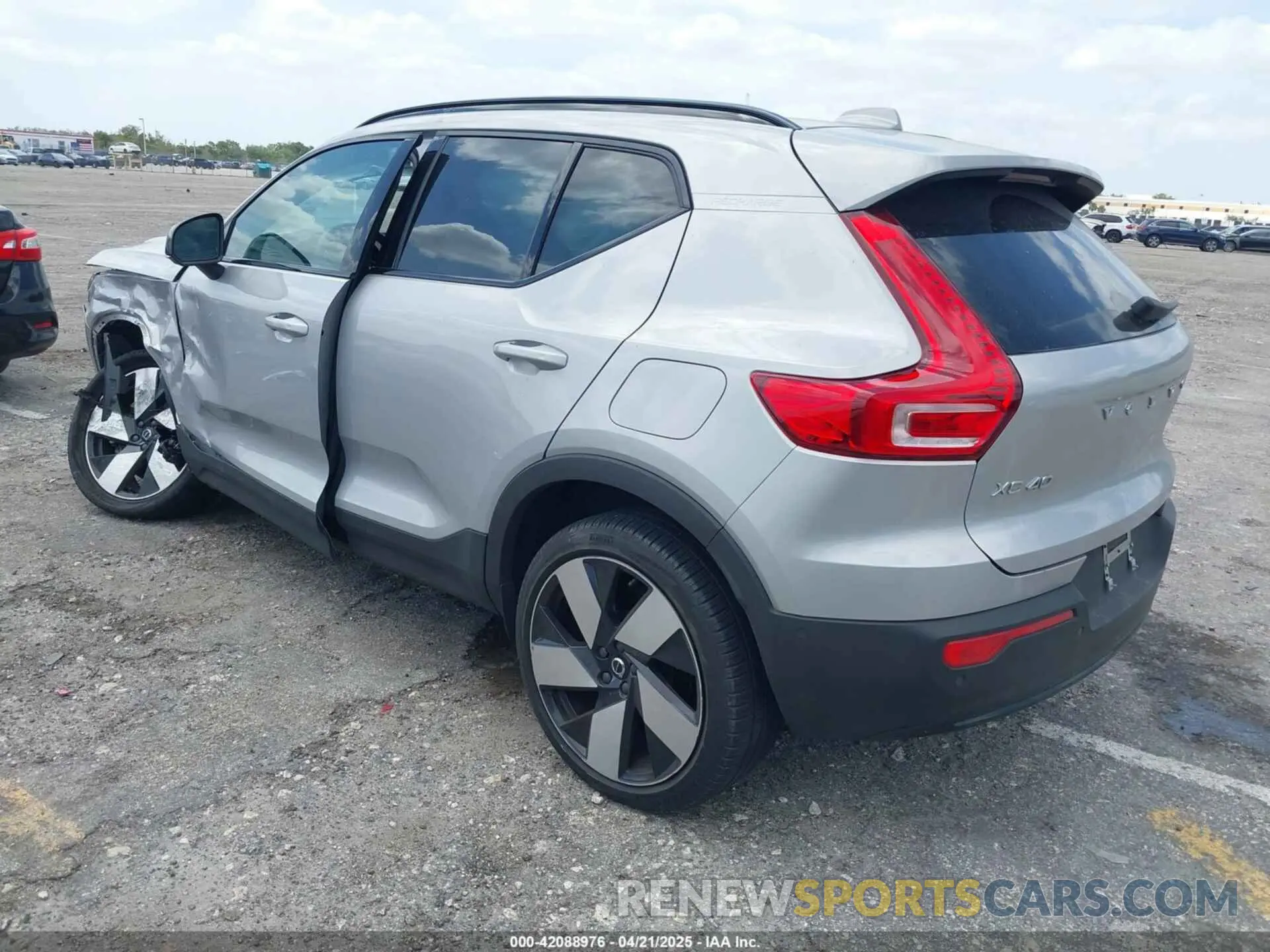3 Фотография поврежденного автомобиля YV4ED3UM5P2029904 VOLVO XC40 RECHARGE PURE ELECTRIC 2023