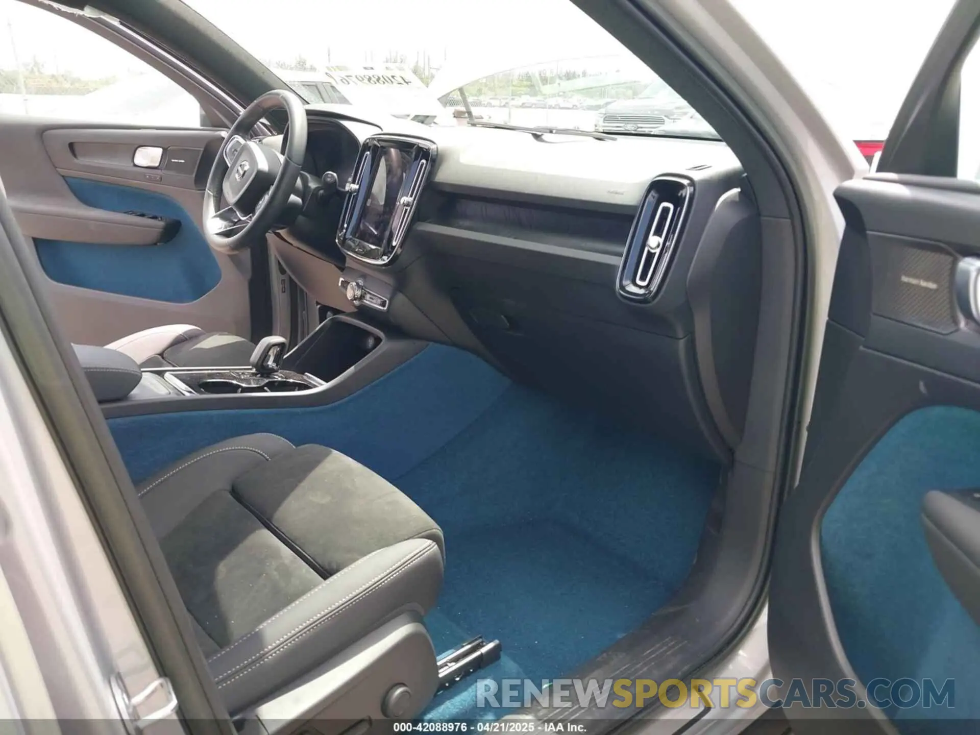 5 Фотография поврежденного автомобиля YV4ED3UM5P2029904 VOLVO XC40 RECHARGE PURE ELECTRIC 2023