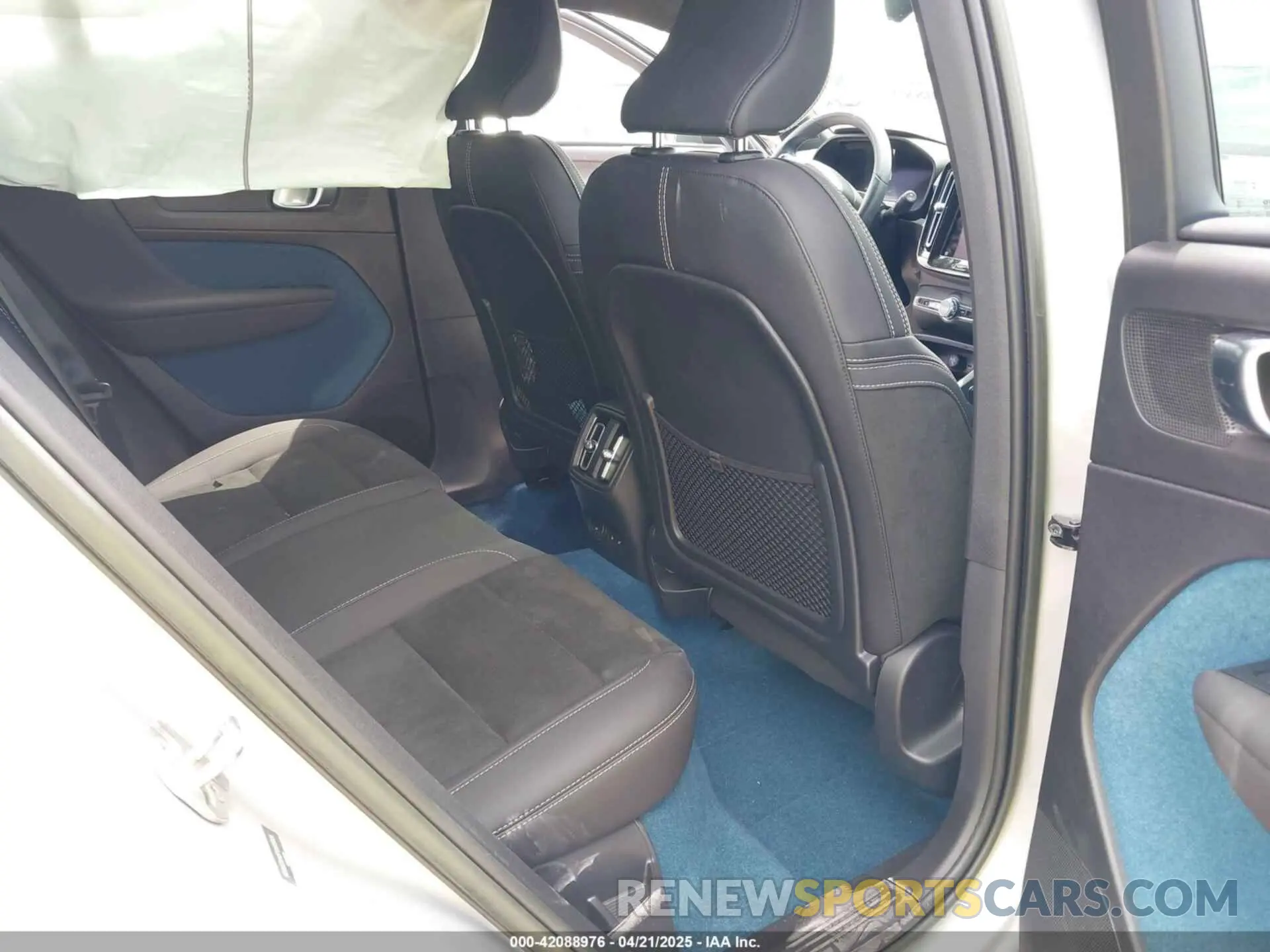 8 Фотография поврежденного автомобиля YV4ED3UM5P2029904 VOLVO XC40 RECHARGE PURE ELECTRIC 2023