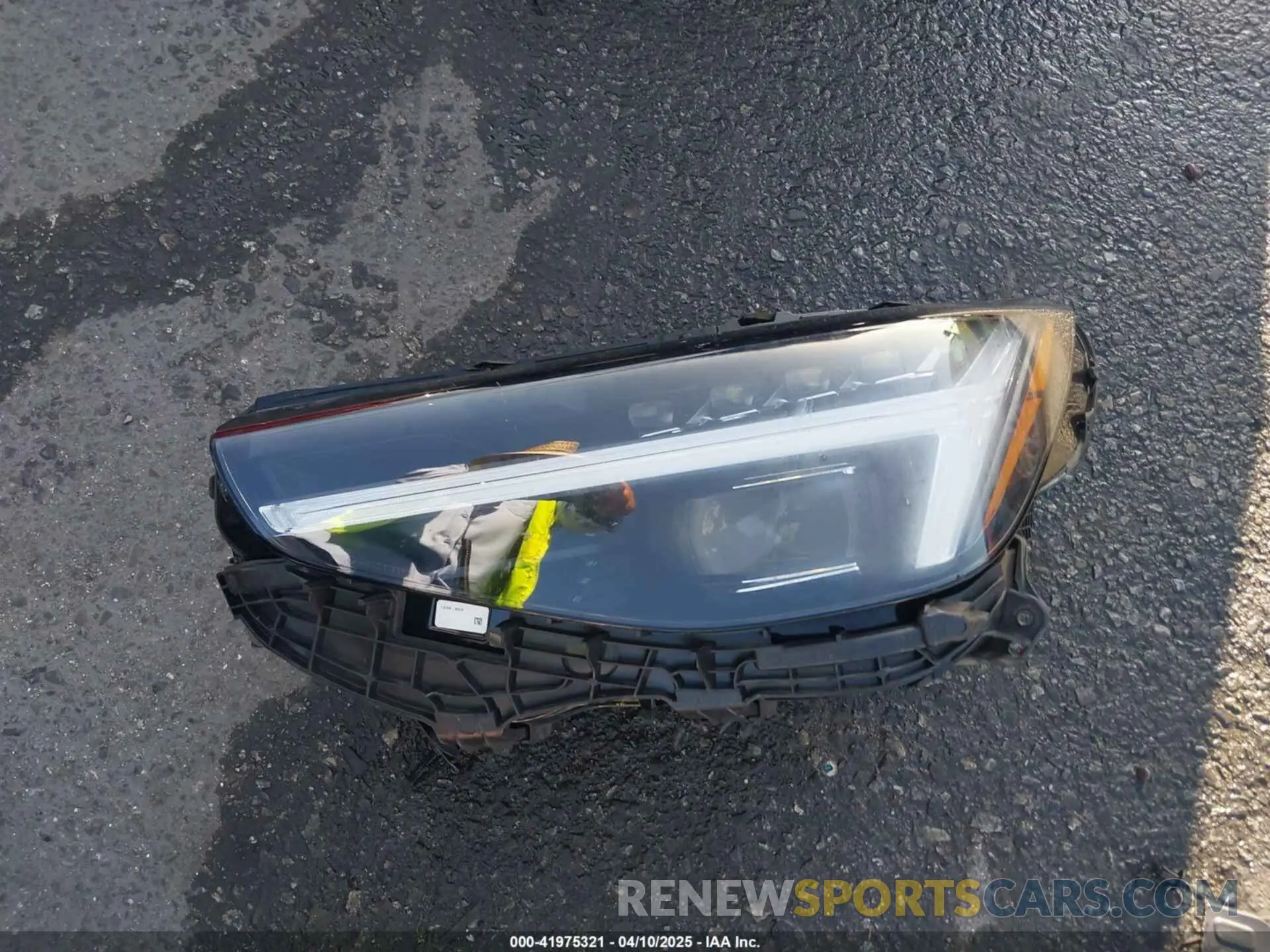 12 Фотография поврежденного автомобиля YV4ED3UM9P2012880 VOLVO XC40 RECHARGE PURE ELECTRIC 2023