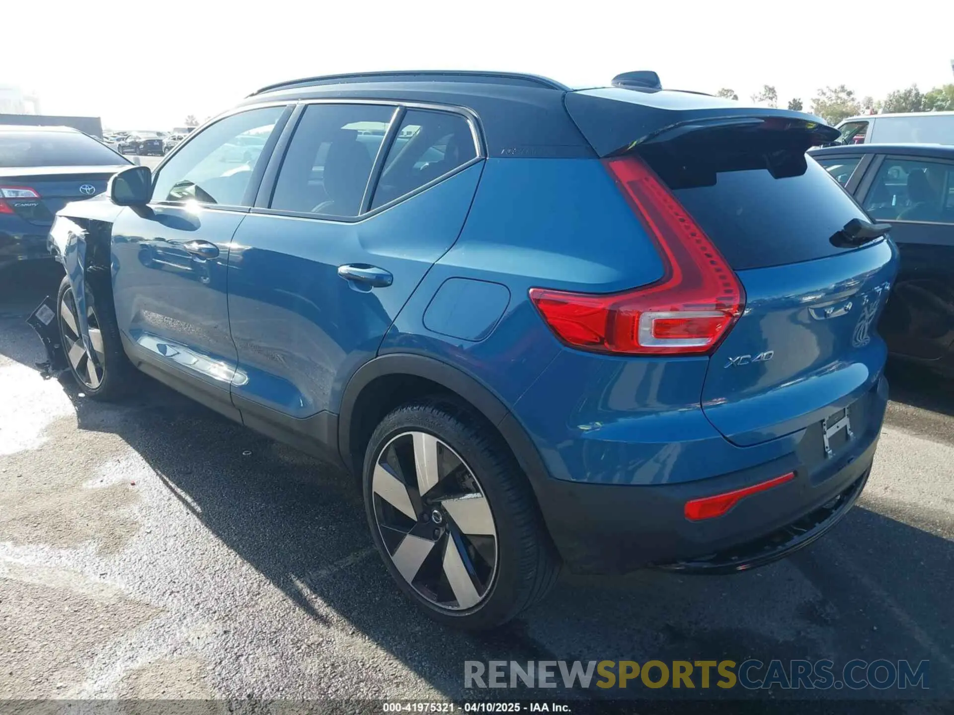 3 Фотография поврежденного автомобиля YV4ED3UM9P2012880 VOLVO XC40 RECHARGE PURE ELECTRIC 2023