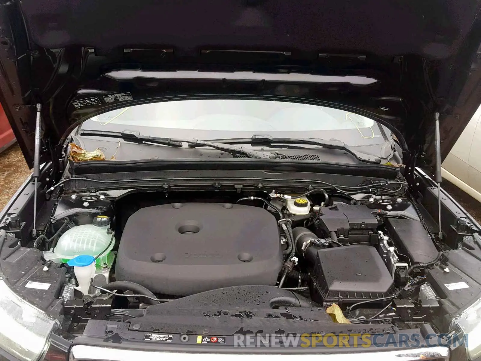 7 Photograph of a damaged car YV4162UK3K2053709 VOLVO XC40 T5 2019