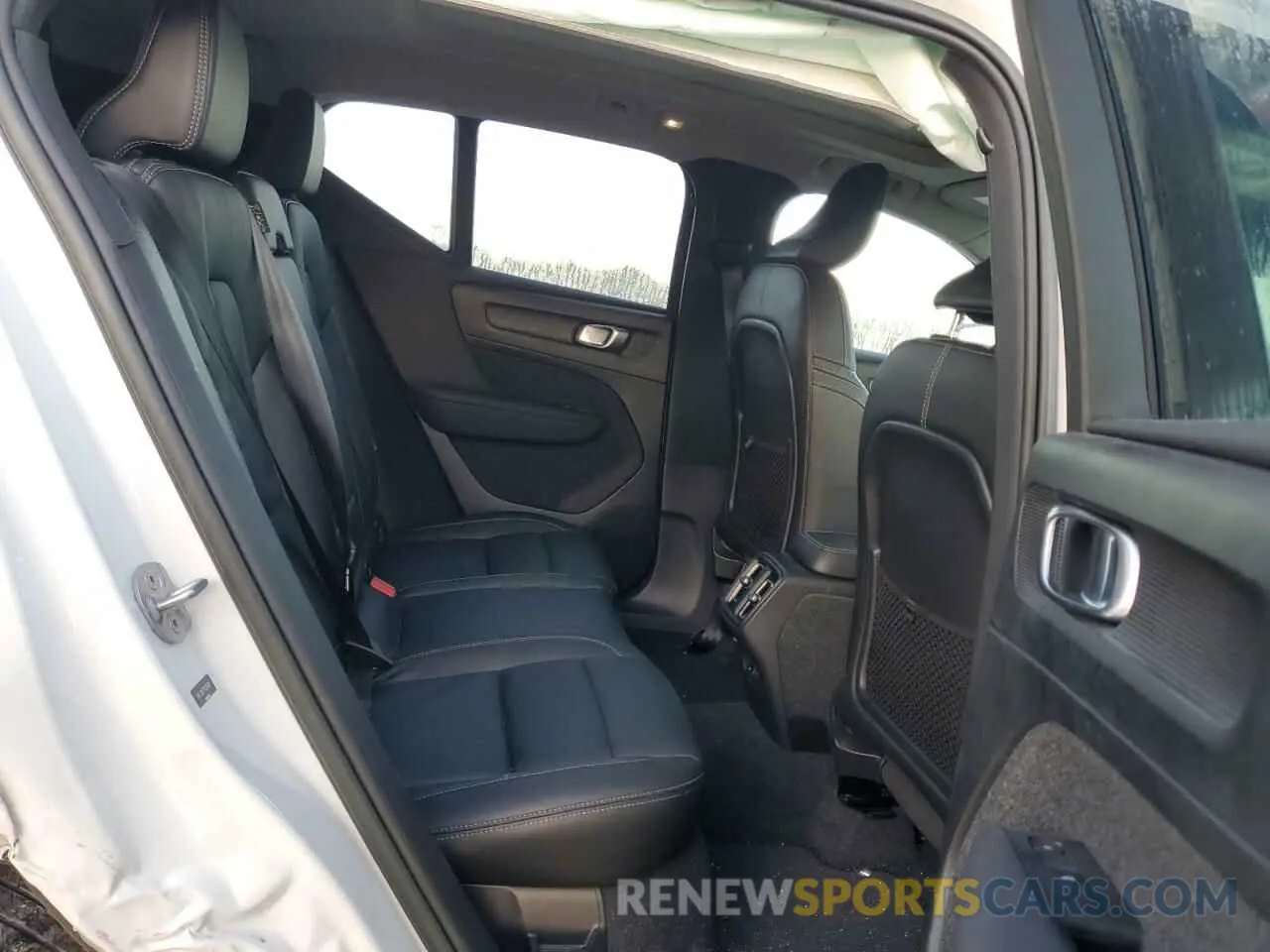 11 Фотография поврежденного автомобиля YV4L12UF7P2032461 VOLVO XC40 ULTIM 2023