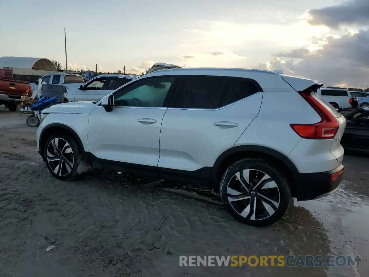 2 Фотография поврежденного автомобиля YV4L12UF7P2032461 VOLVO XC40 ULTIM 2023