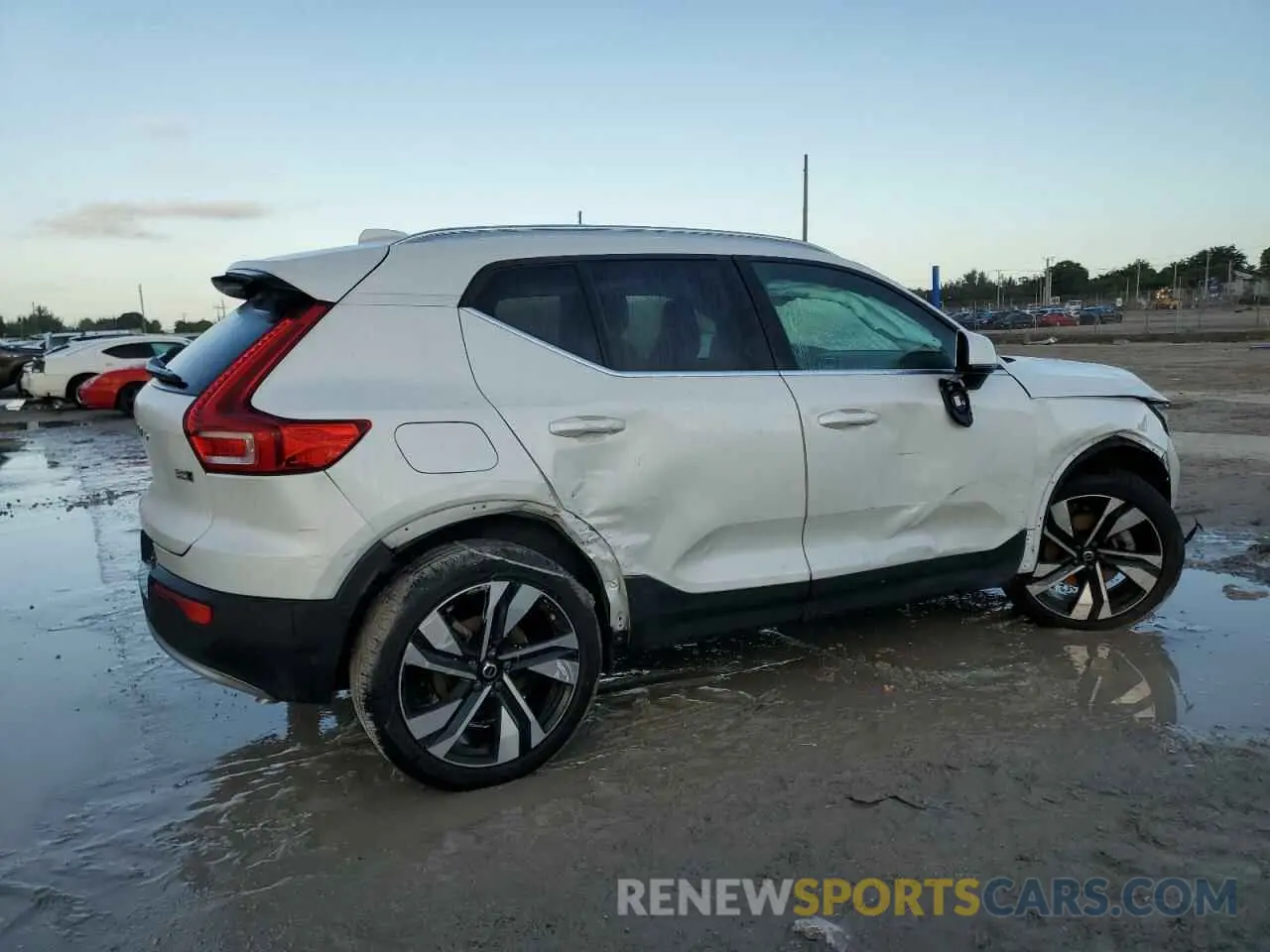 3 Фотография поврежденного автомобиля YV4L12UF7P2032461 VOLVO XC40 ULTIM 2023