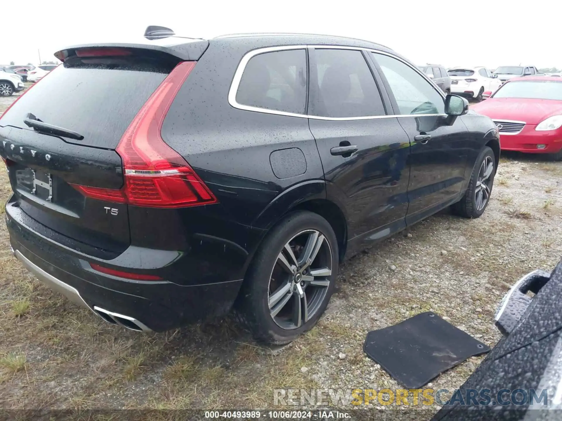 4 Photograph of a damaged car LYV102DK1KB176847 VOLVO XC60 2019