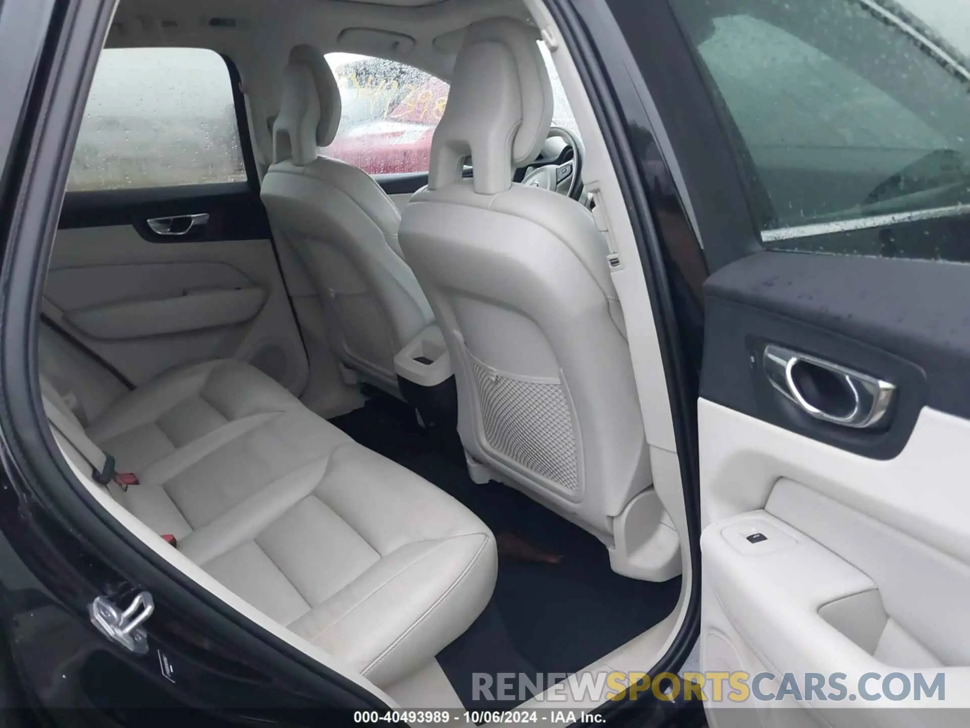 8 Photograph of a damaged car LYV102DK1KB176847 VOLVO XC60 2019