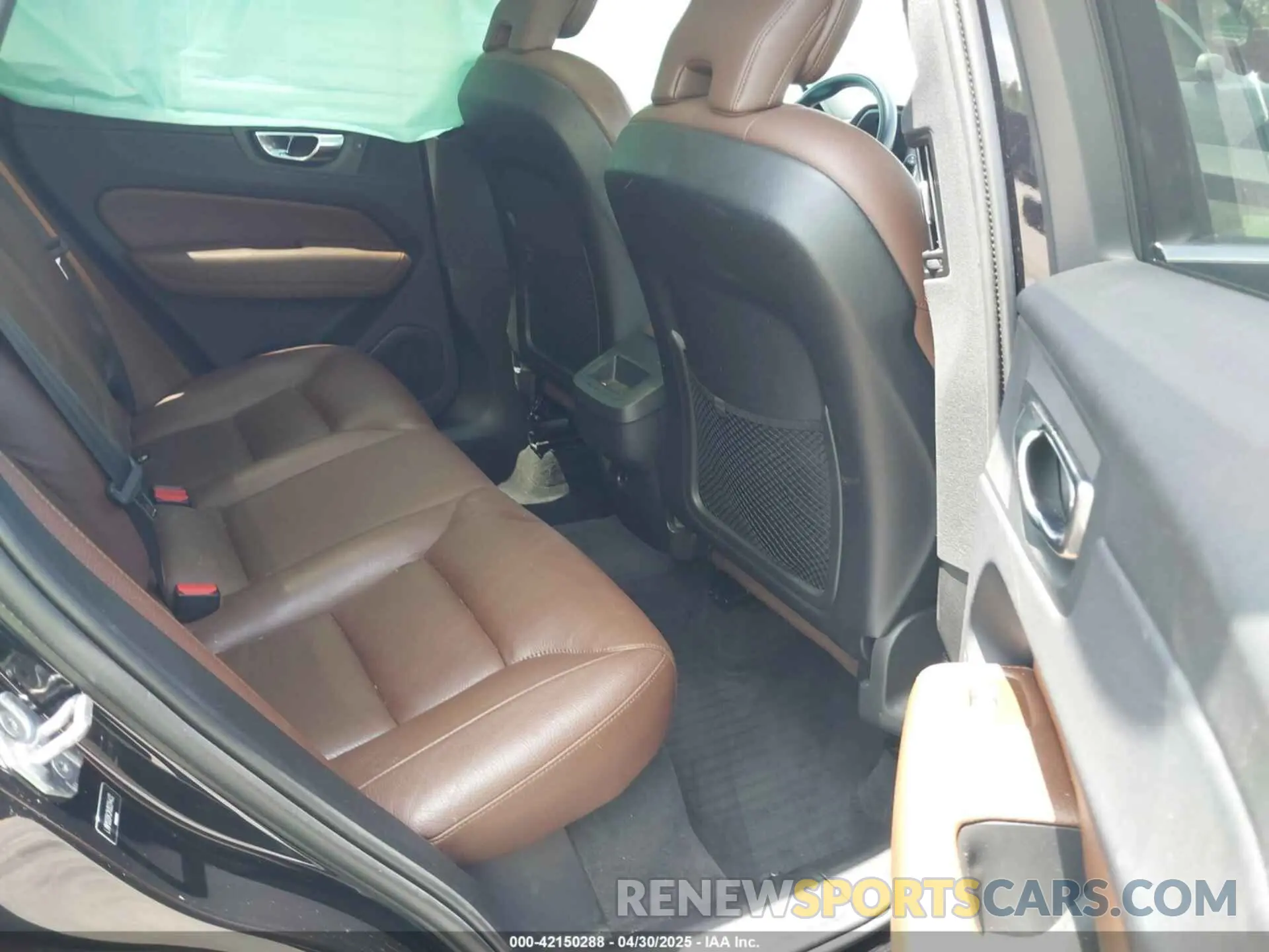 8 Photograph of a damaged car LYV102DK2KB224422 VOLVO XC60 2019