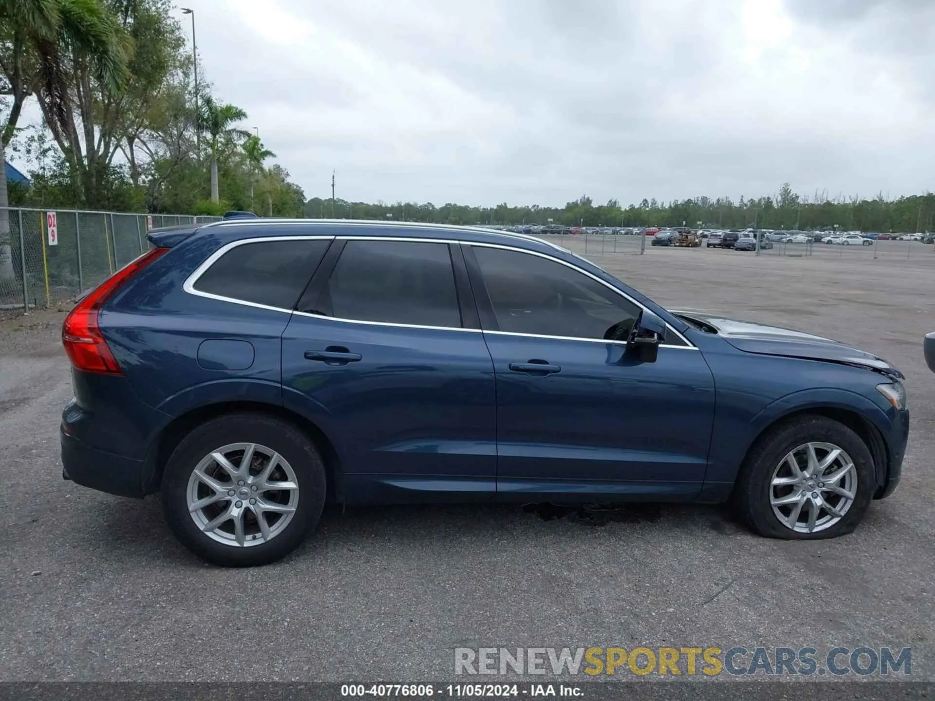 13 Photograph of a damaged car LYV102DK6KB233284 VOLVO XC60 2019