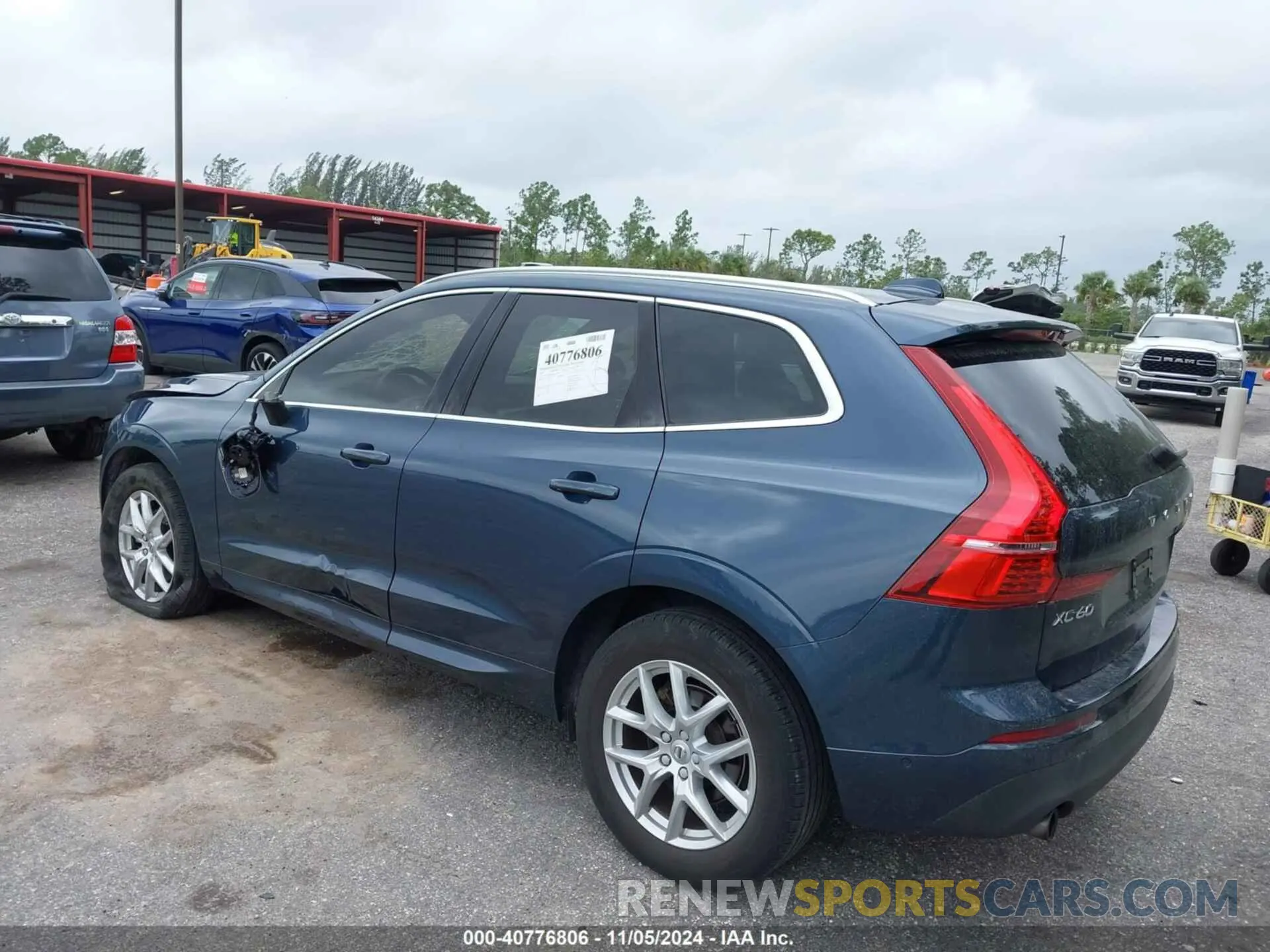 3 Photograph of a damaged car LYV102DK6KB233284 VOLVO XC60 2019