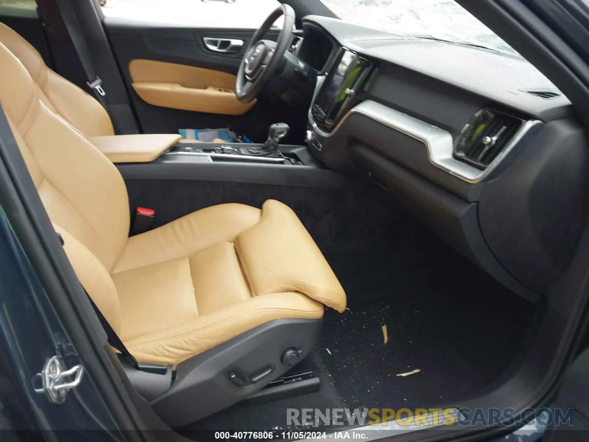 5 Photograph of a damaged car LYV102DK6KB233284 VOLVO XC60 2019