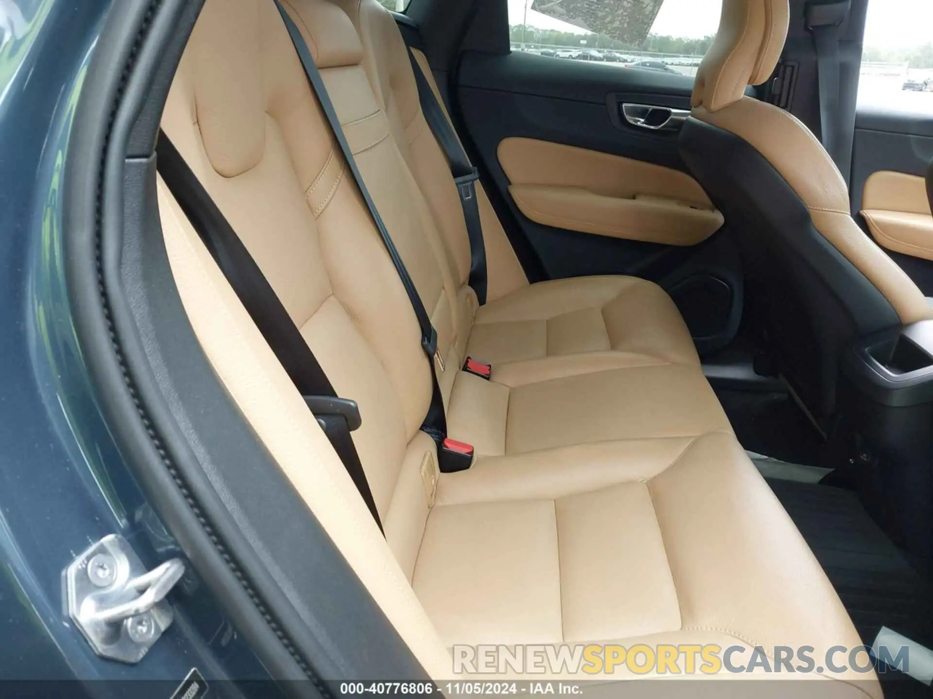8 Photograph of a damaged car LYV102DK6KB233284 VOLVO XC60 2019