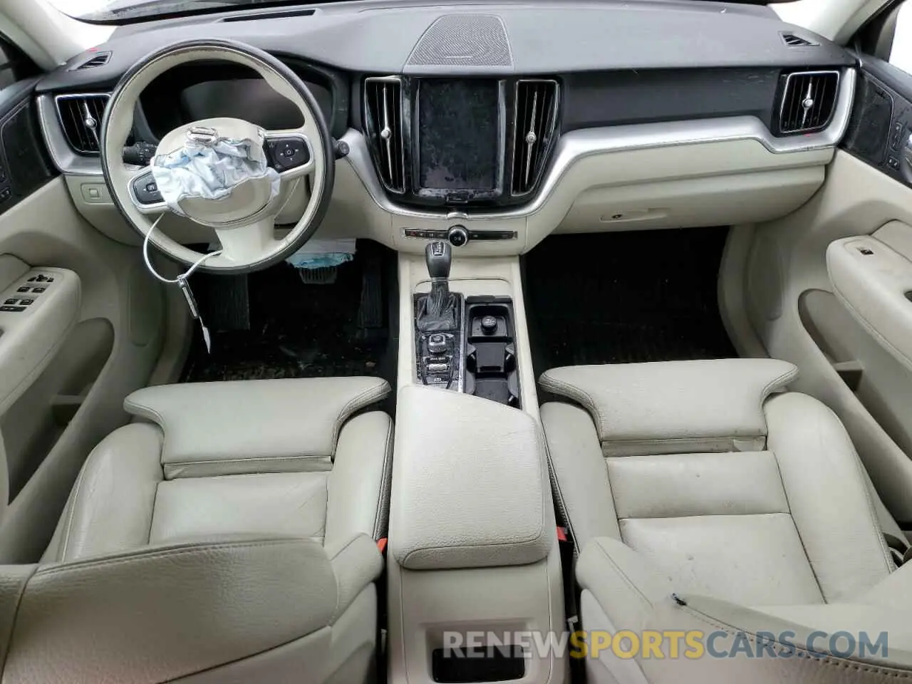 8 Photograph of a damaged car LYV102DK8KB235165 VOLVO XC60 2019