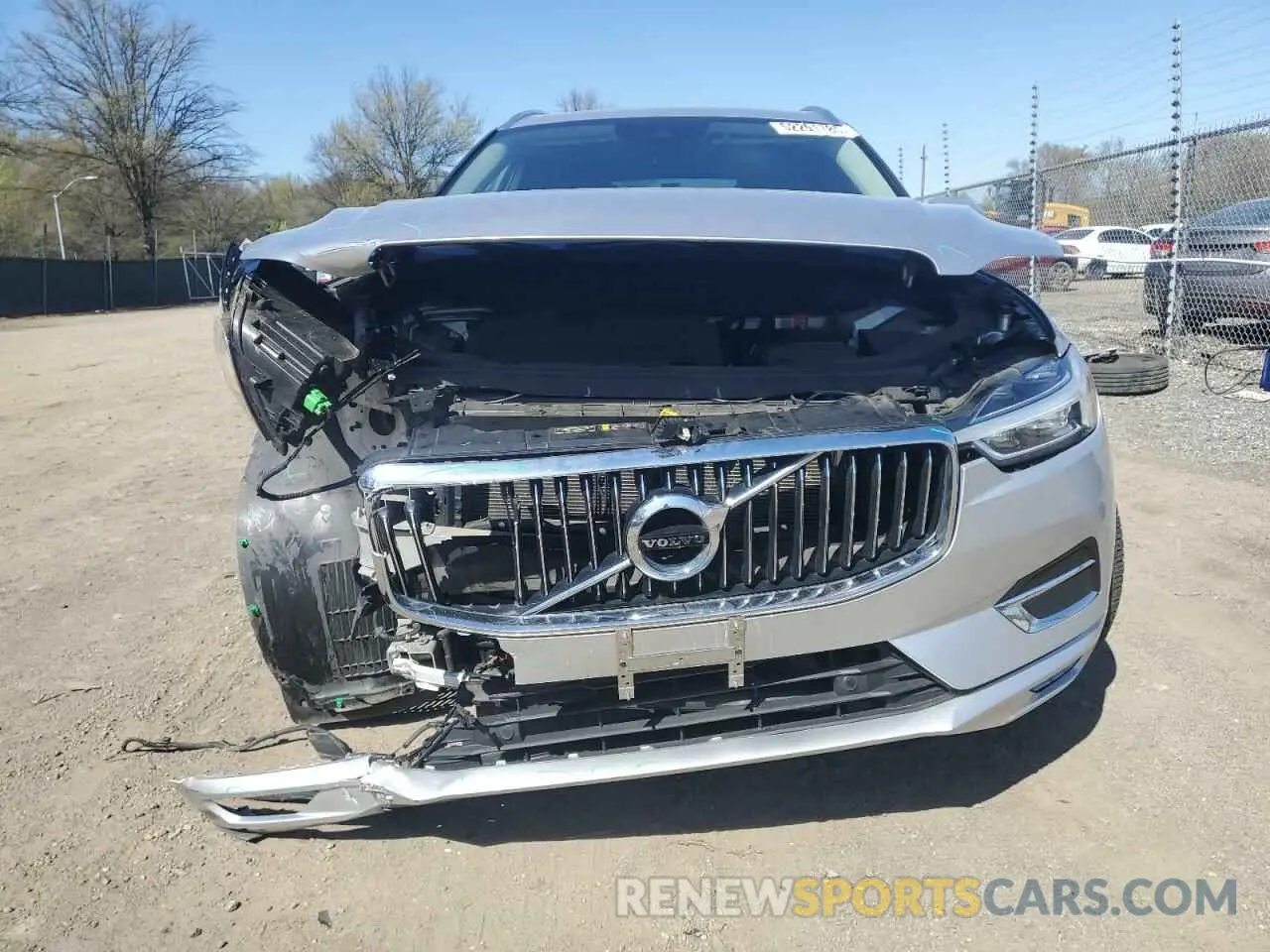 5 Photograph of a damaged car LYV102DL6KB219393 VOLVO XC60 2019