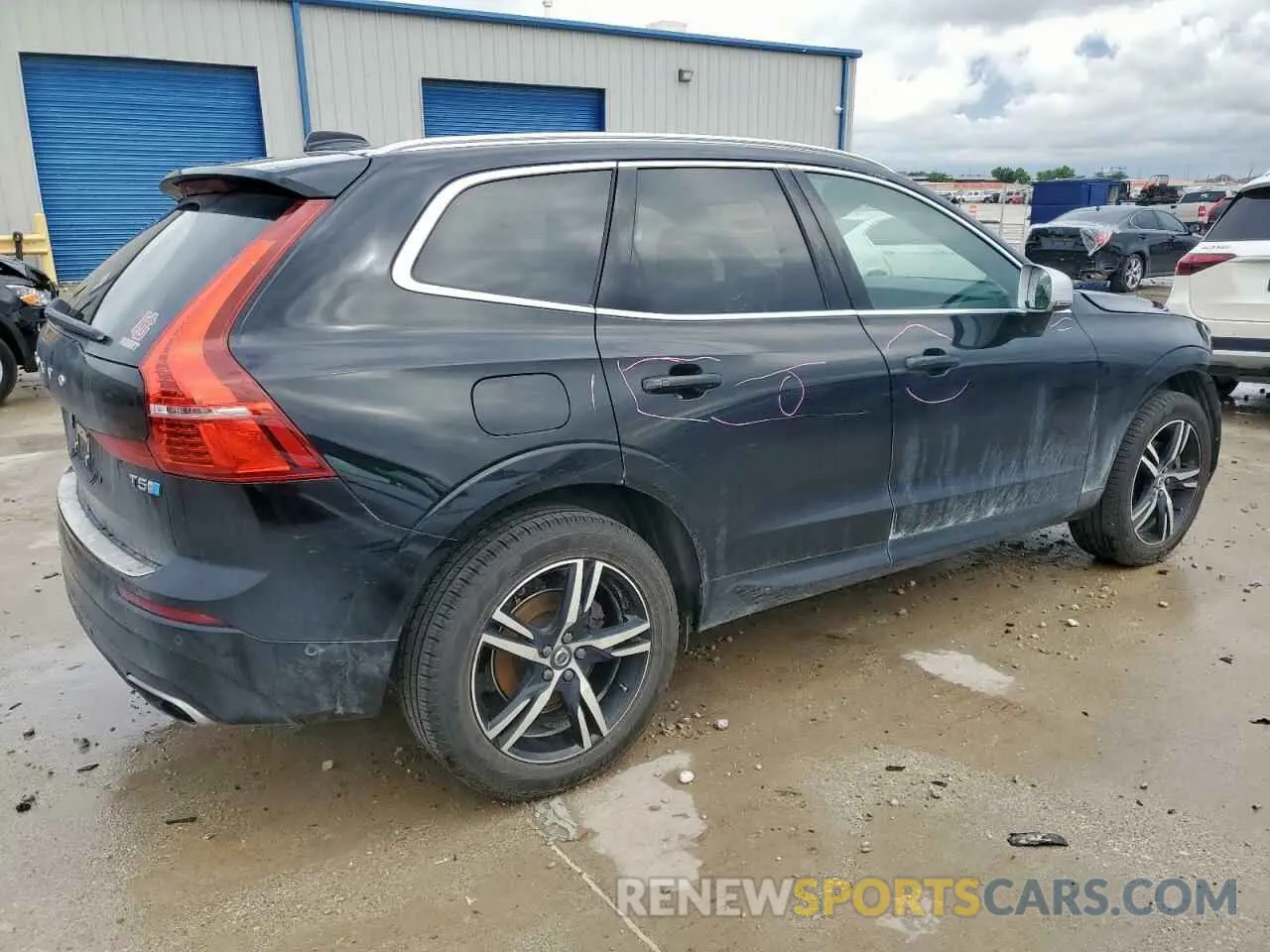 3 Photograph of a damaged car LYV102DM9KB230865 VOLVO XC60 2019