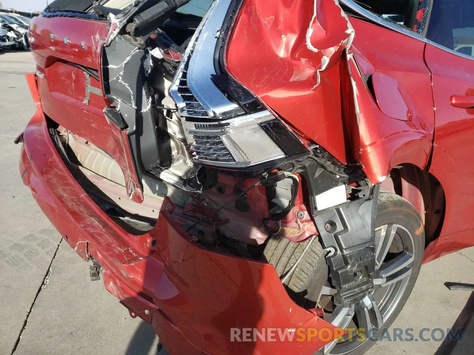 9 Photograph of a damaged car LYV102RK0KB196435 VOLVO XC60 2019