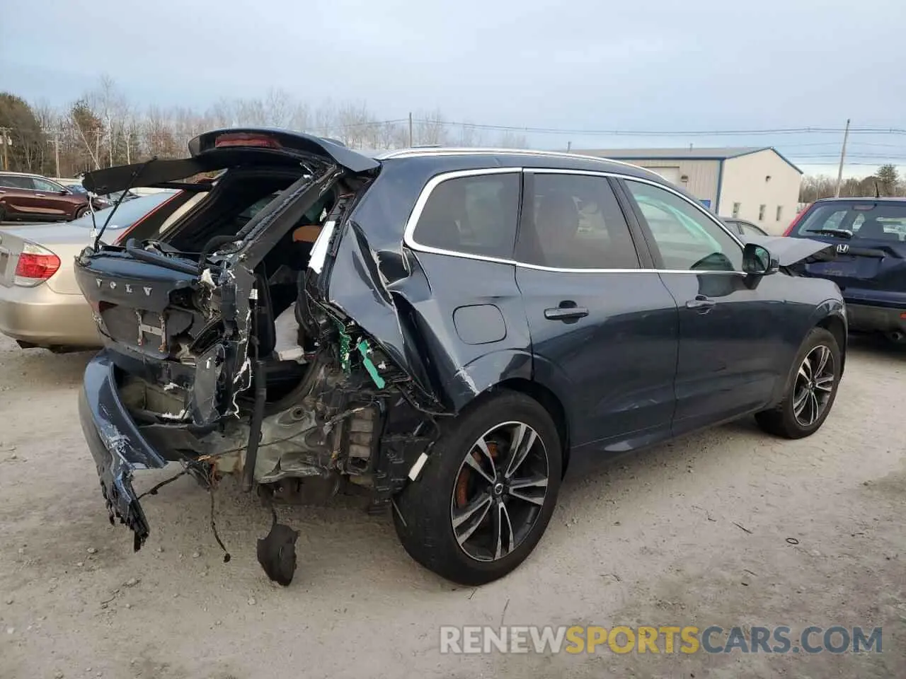 3 Photograph of a damaged car LYV102RK1KB283017 VOLVO XC60 2019