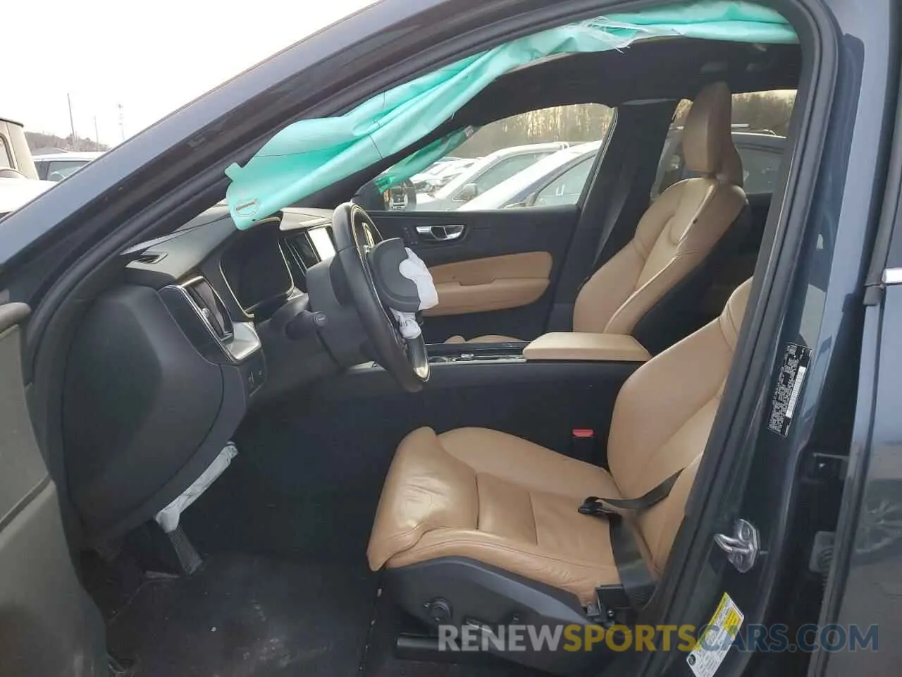 7 Photograph of a damaged car LYV102RK1KB283017 VOLVO XC60 2019