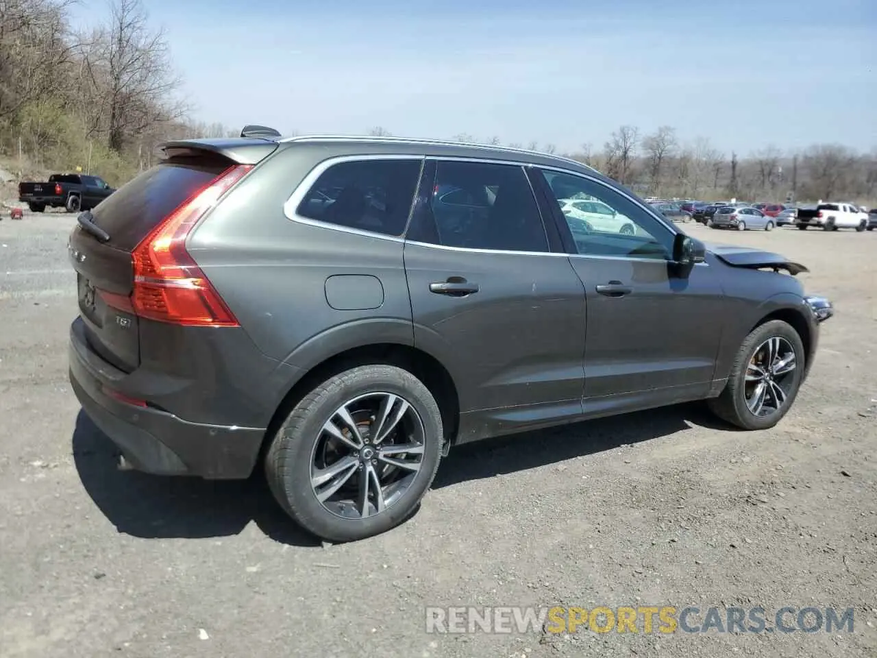 3 Photograph of a damaged car LYV102RK3KB215365 VOLVO XC60 2019