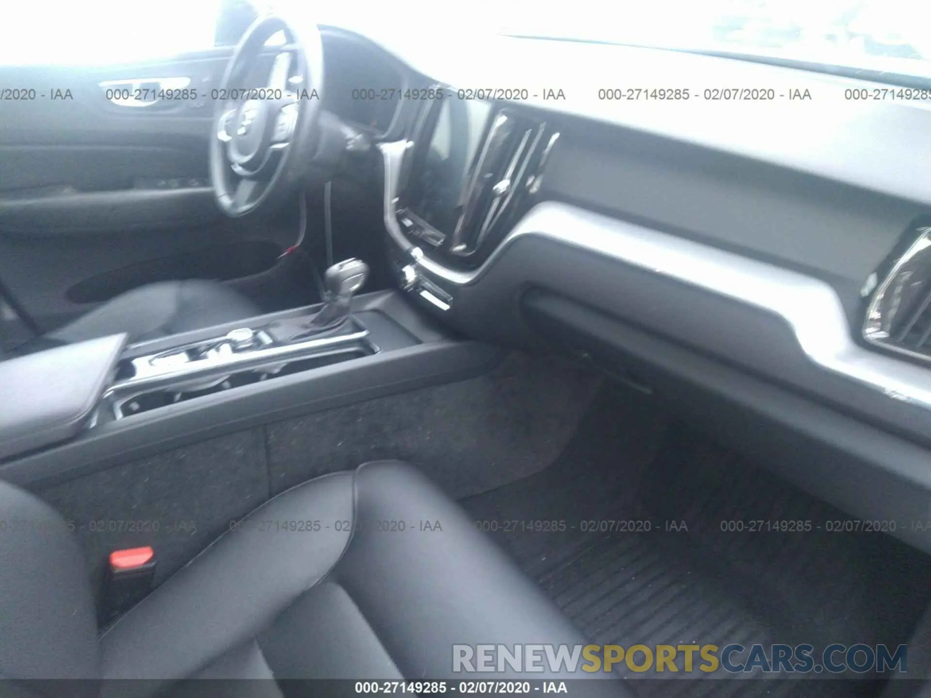 5 Photograph of a damaged car LYV102RK5KB215626 VOLVO XC60 2019