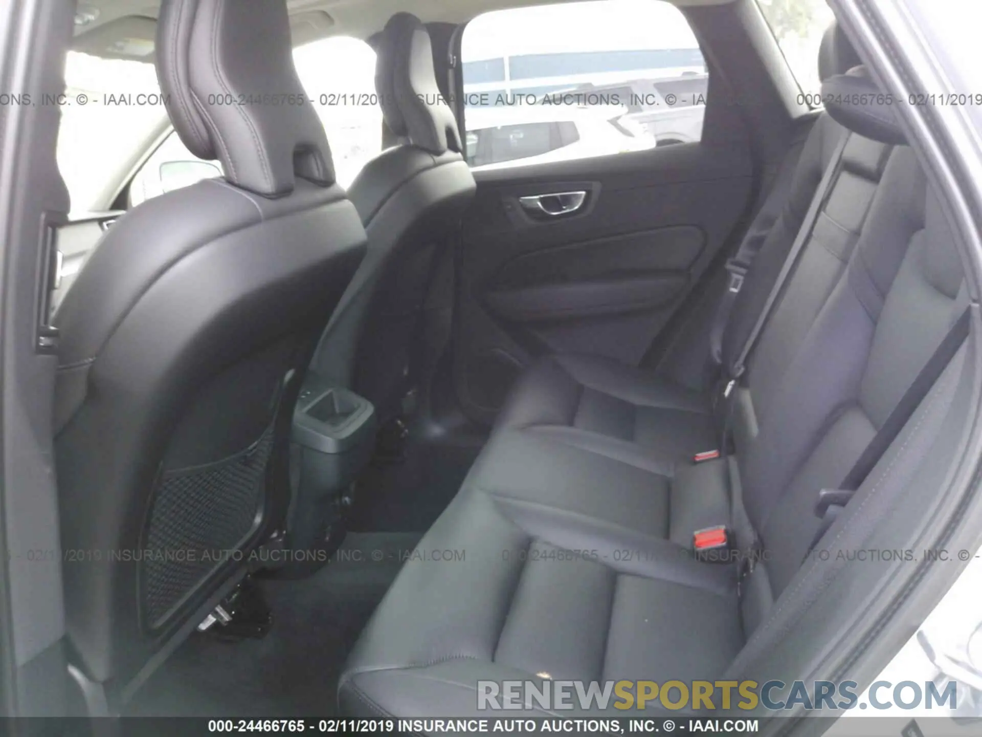 8 Photograph of a damaged car LYV102RK6KB200536 VOLVO XC60 2019