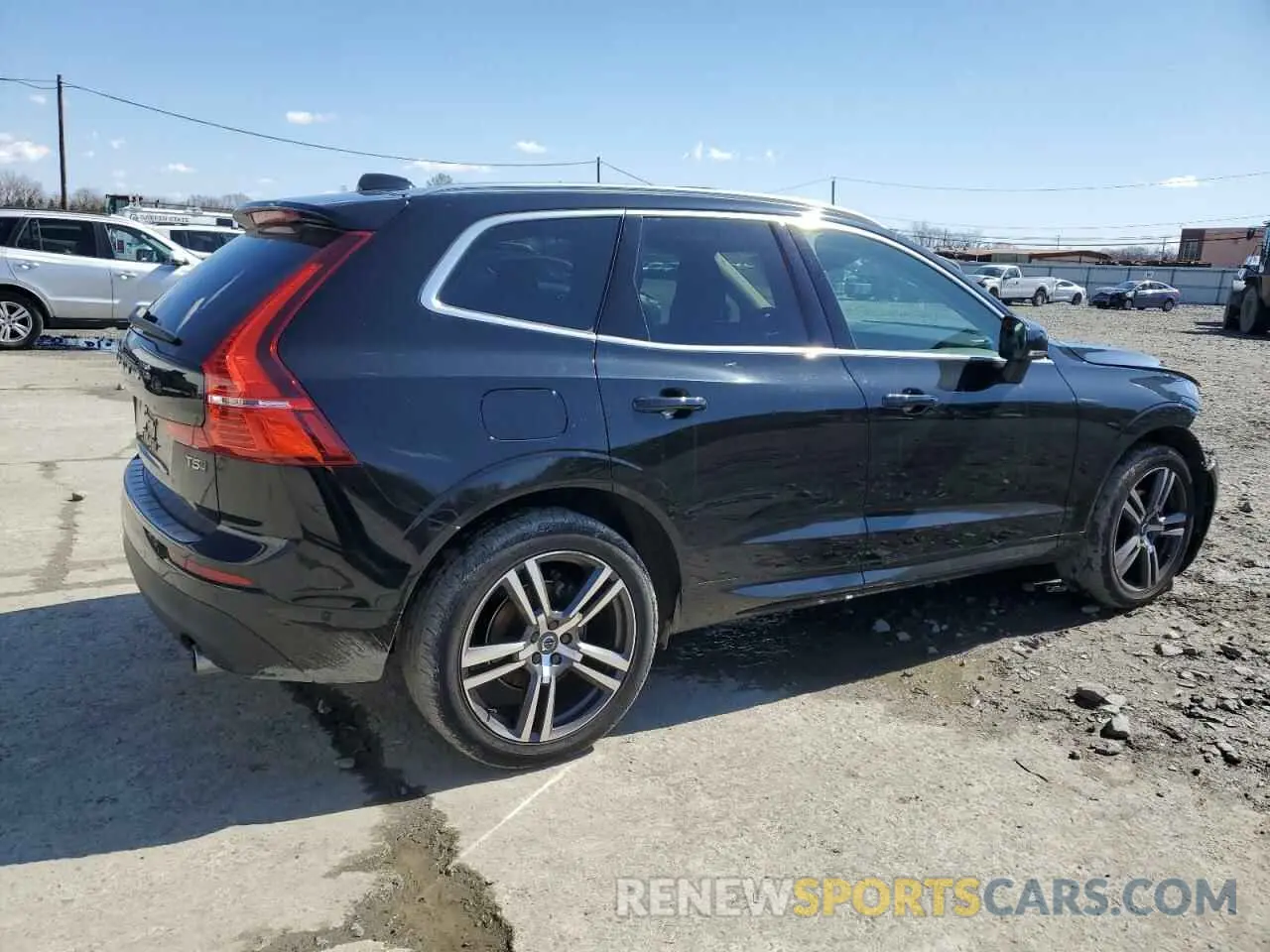 3 Photograph of a damaged car LYV102RK7KB284169 VOLVO XC60 2019
