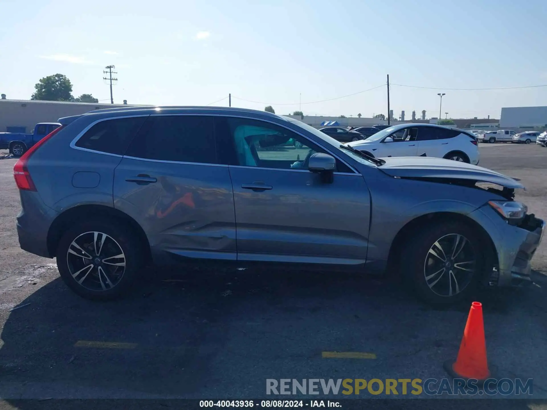 12 Photograph of a damaged car LYV102RK7KB349540 VOLVO XC60 2019
