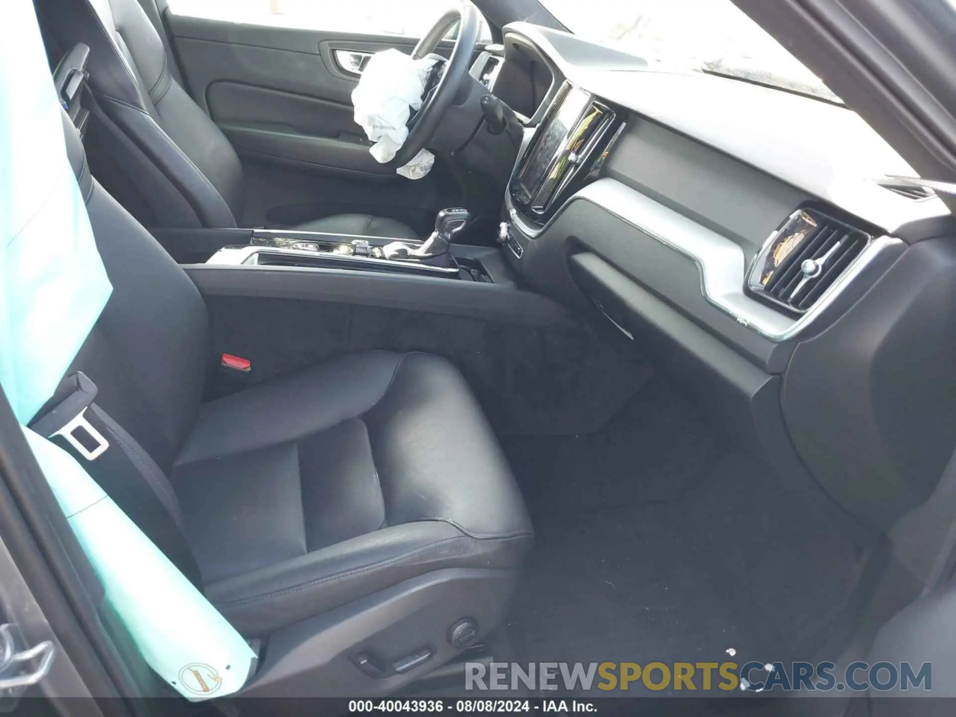 5 Photograph of a damaged car LYV102RK7KB349540 VOLVO XC60 2019