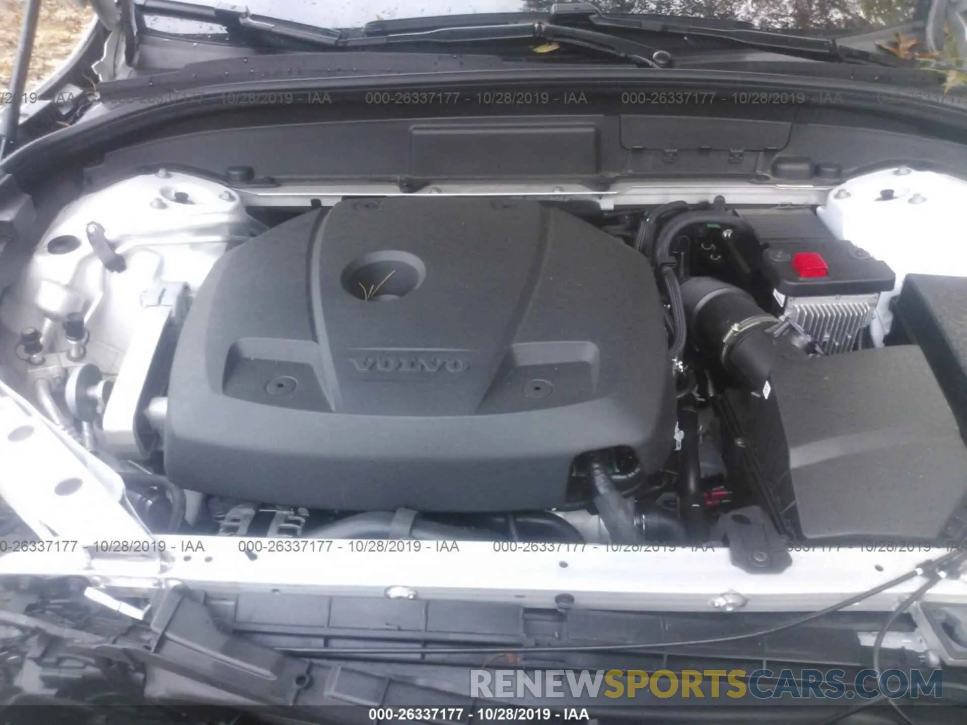 10 Photograph of a damaged car LYV102RK9KB219744 VOLVO XC60 2019