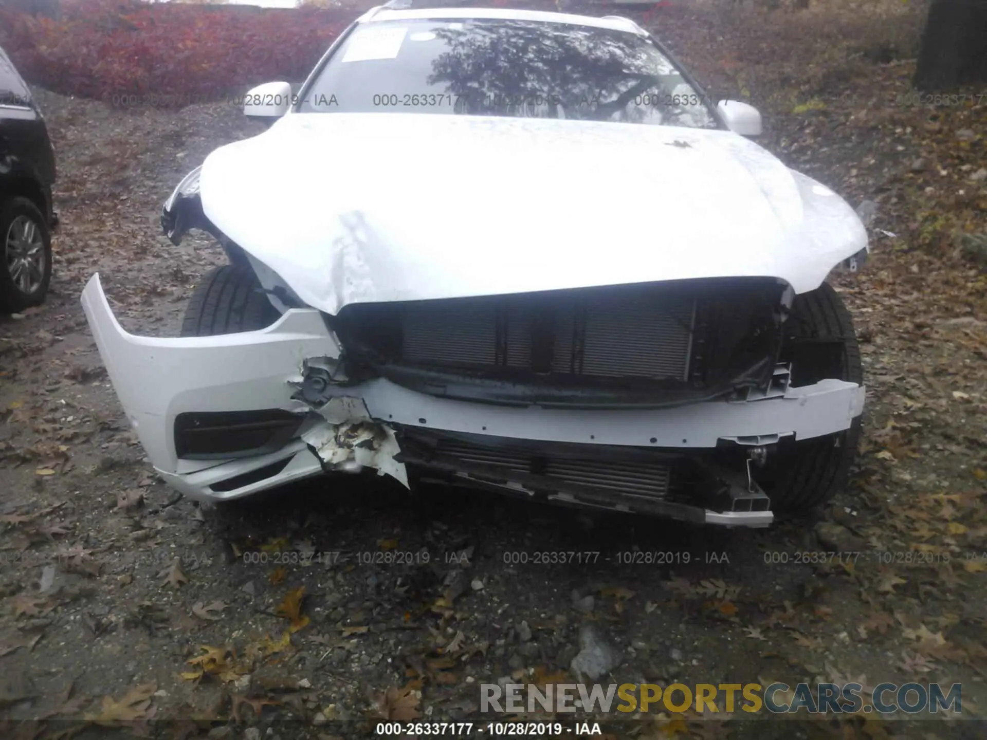 6 Photograph of a damaged car LYV102RK9KB219744 VOLVO XC60 2019