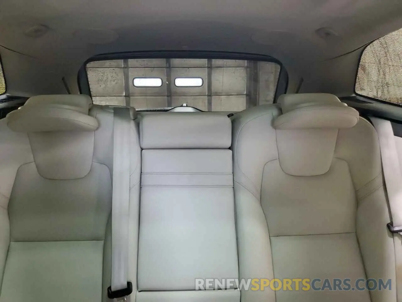 10 Photograph of a damaged car LYV102RK9KB316426 VOLVO XC60 2019