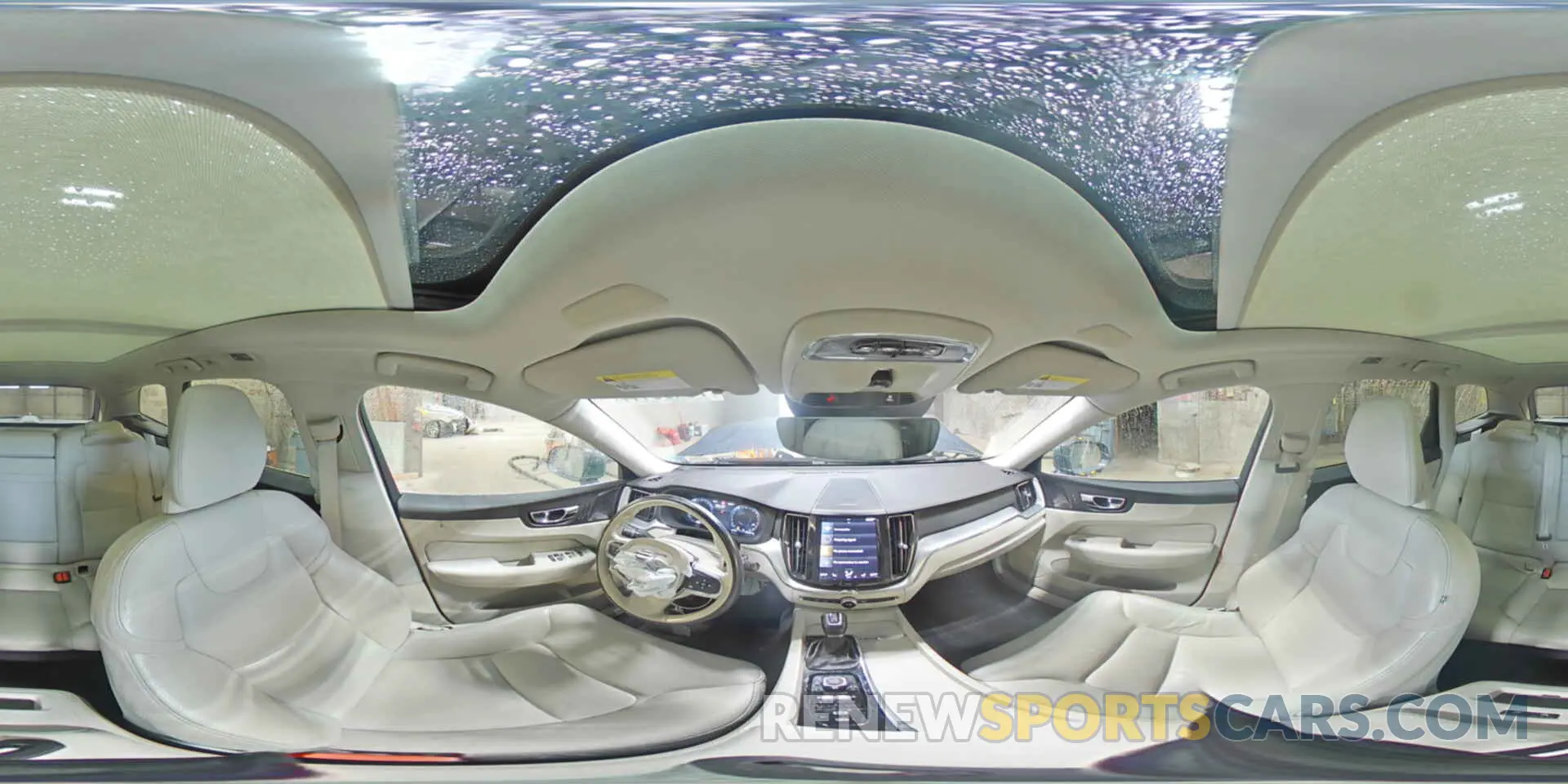 14 Photograph of a damaged car LYV102RK9KB316426 VOLVO XC60 2019